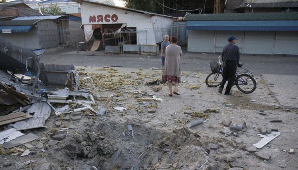 Артобстрел железнодорожного вокзала Донецка