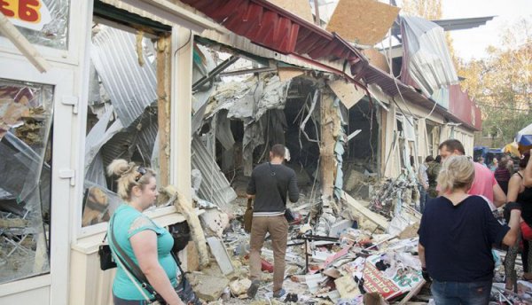 Артобстрел железнодорожного вокзала Донецка