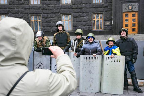 Тактика «пятой колонны»: как прозападные силы пытаются влиять на массовое сознание россиян