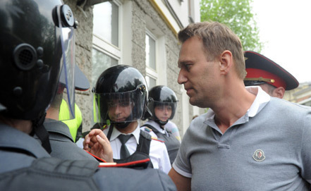 Тактика «пятой колонны»: как прозападные силы пытаются влиять на массовое сознание россиян