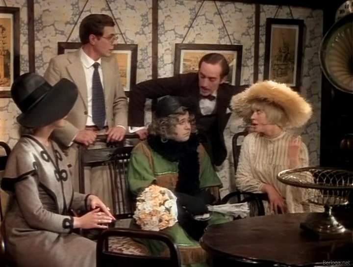 Юля идет на войну