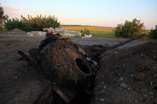 Разгром украинской армии под Еленовкой (Видео) Разгром украинской армии под Еленовкой (Видео)