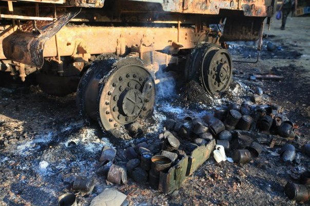 Разгром украинской армии под Еленовкой (Видео) Разгром украинской армии под Еленовкой (Видео)