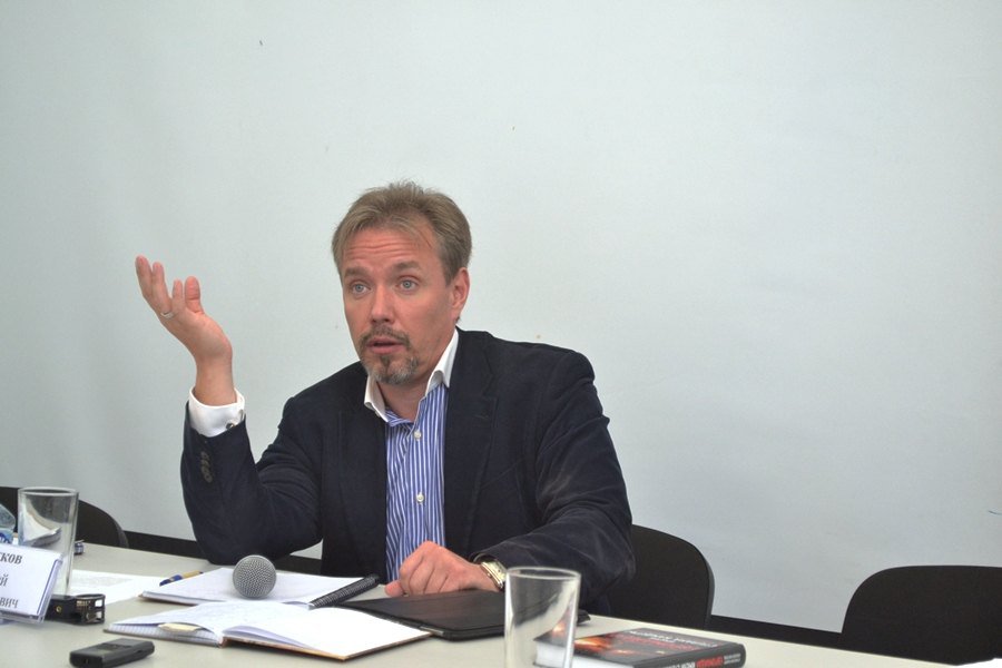 Журналист и политолог Алексей Кочетков: у Украины нет никакой возможности выиграть эту войну Журналист и политолог Алексей Кочетков: у Украины нет никакой возможности выиграть эту войну