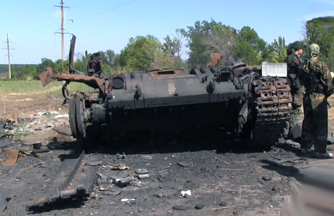 Ополченцы взяли высоту, откуда силовики обстреливали Луганск Ополченцы взяли высоту, откуда силовики обстреливали Луганск