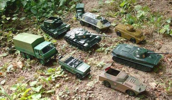 Западные СМИ заявили о "троллинге" НАТО со стороны посольства РФ