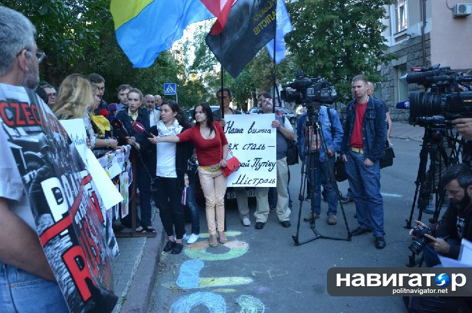 Укронаци предупредили Францию, что Россия может выкрасть «Мистраль» и напасть на Японию