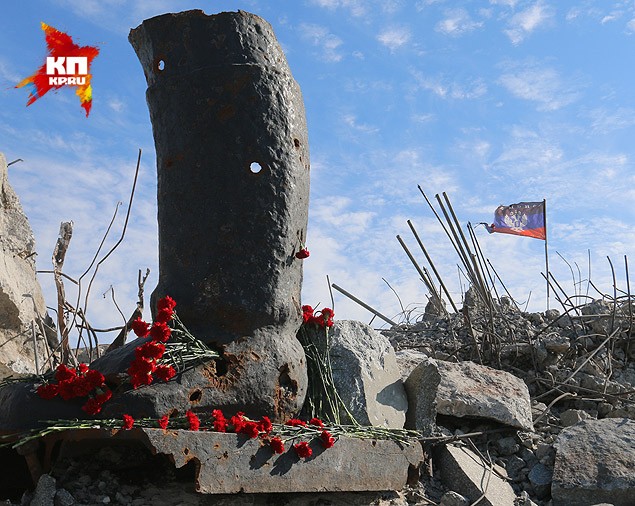 На Саур-Могиле похоронили шестерых ополченцев На Саур-Могиле похоронили шестерых ополченцев