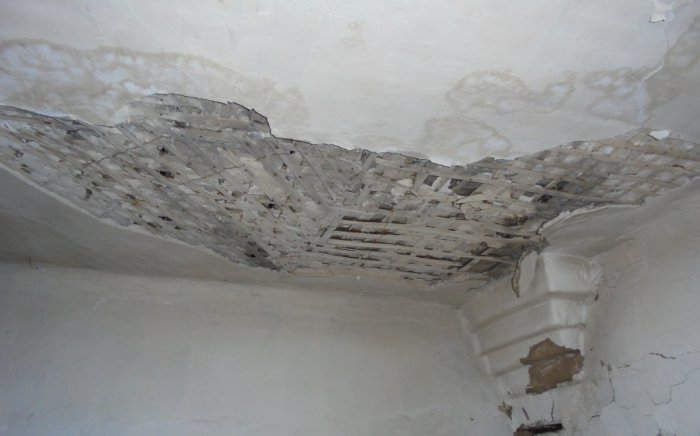 Последствия ночного обстрела Путиловки 9-09-2014 Последствия ночного обстрела Путиловки 9-09-2014