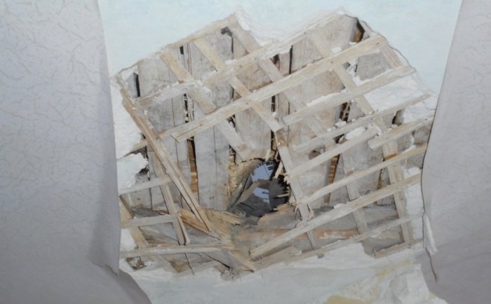 Последствия ночного обстрела Путиловки 9-09-2014 Последствия ночного обстрела Путиловки 9-09-2014