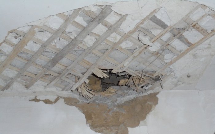 Последствия ночного обстрела Путиловки 9-09-2014 Последствия ночного обстрела Путиловки 9-09-2014