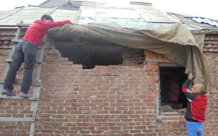 Последствия ночного обстрела Путиловки 9-09-2014 Последствия ночного обстрела Путиловки 9-09-2014