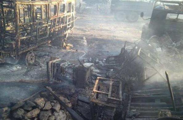 Под Мариуполем разгромлена крупная колонна врага Под Мариуполем разгромлена крупная колонна врага