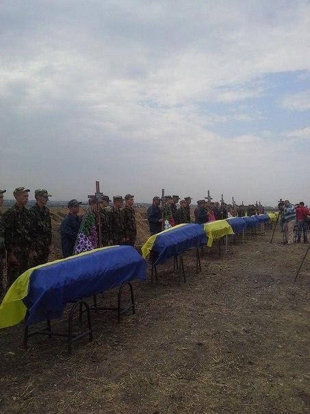 Украинских карателей хоронят без опознания Украинских карателей хоронят без опознания