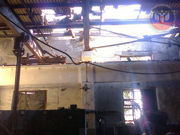 Енакиево – разрушениям подвергся металлургический завод Енакиево – разрушениям подвергся металлургический завод