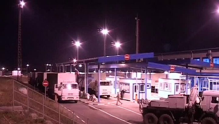 Водителям гуманитарного конвоя вселяет уверенность важность помощи Украине Водителям гуманитарного конвоя вселяет уверенность важность помощи Украине