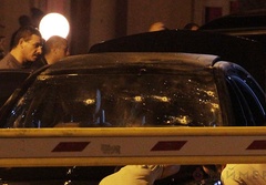 В Одессе неизвестные расстреляли два автомобиля В Одессе неизвестные расстреляли два автомобиля