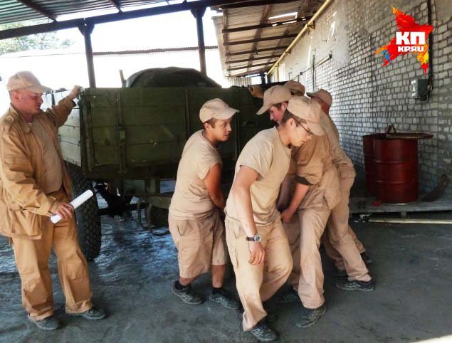 В Луганск из России прибыла гуманитарка, которую здесь не ждали В Луганск из России прибыла гуманитарка, которую здесь не ждали