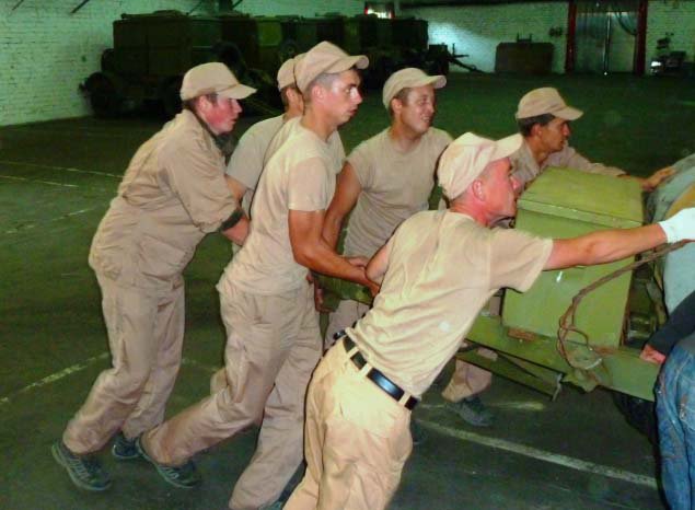 В Луганск из России прибыла гуманитарка, которую здесь не ждали В Луганск из России прибыла гуманитарка, которую здесь не ждали