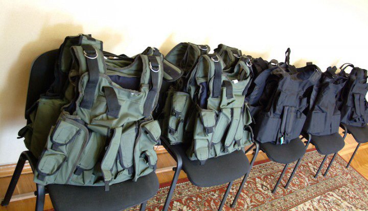 Посылка не дошла: поляки задержали груз бронежилетов для украинской армии Посылка не дошла: поляки задержали груз бронежилетов для украинской армии