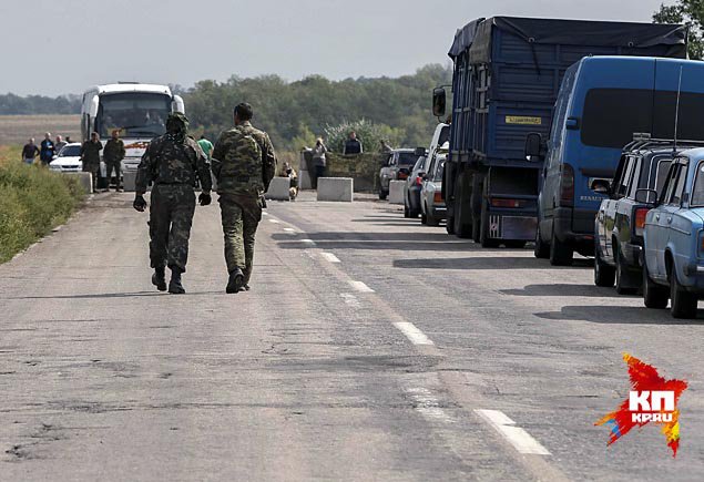 Захар Прилепин из Новороссии: здесь бродячие псы, «мирные» бомбежки и чеченцы в аэропорту Захар Прилепин из Новороссии: здесь бродячие псы, «мирные» бомбежки и чеченцы в аэропорту