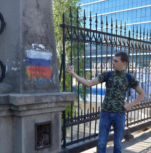 Одесский Евромайдан агитировал за «мир» с криками «смерть врагам» Одесский Евромайдан агитировал за «мир» с криками «смерть врагам»