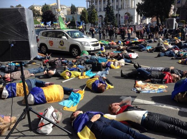 Харьковское рагульё приехало в Киев поваляться на асфальте и доказать этим, что Харьков - цэ Украина Харьковское рагульё приехало в Киев поваляться на асфальте и доказать этим, что Харьков - цэ Украина