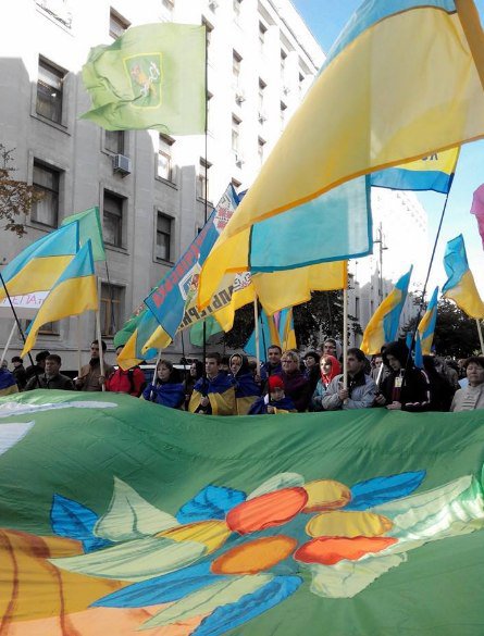 Харьковское рагульё приехало в Киев поваляться на асфальте и доказать этим, что Харьков - цэ Украина Харьковское рагульё приехало в Киев поваляться на асфальте и доказать этим, что Харьков - цэ Украина