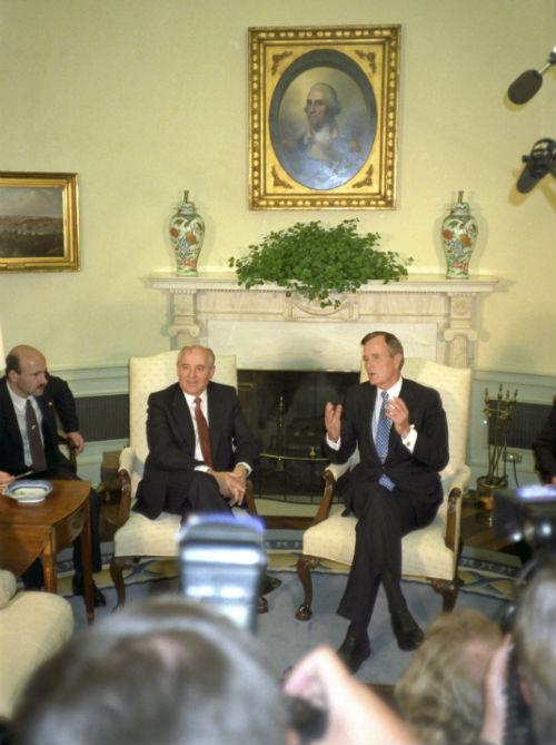 Кто на самом деле правит миром?