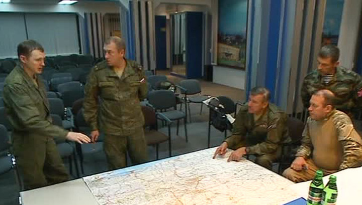 В Горловке впервые прошла встреча военных Украины, ДНР, ЛНР и России (Видео) В Горловке впервые прошла встреча военных Украины, ДНР, ЛНР и России (Видео)