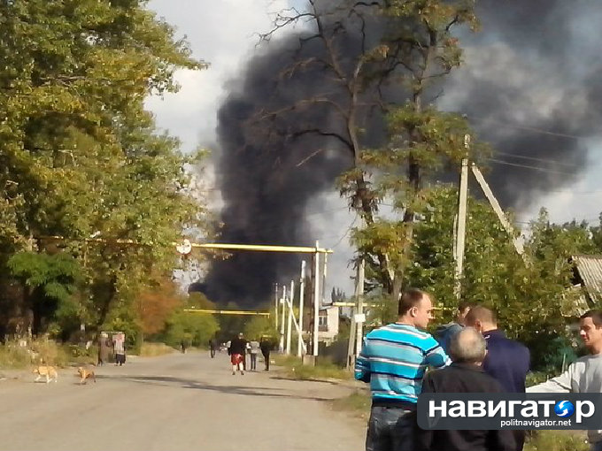 В Донецке идут ожесточенные бои за аэропорт, горит крупный завод, — очевидцы (Фото, видео) В Донецке идут ожесточенные бои за аэропорт, горит крупный завод, — очевидцы (Фото, видео)