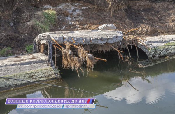 Каратели Порошенко повредили трубы 4-го подъёма канала «северский Донец – Донбасс»