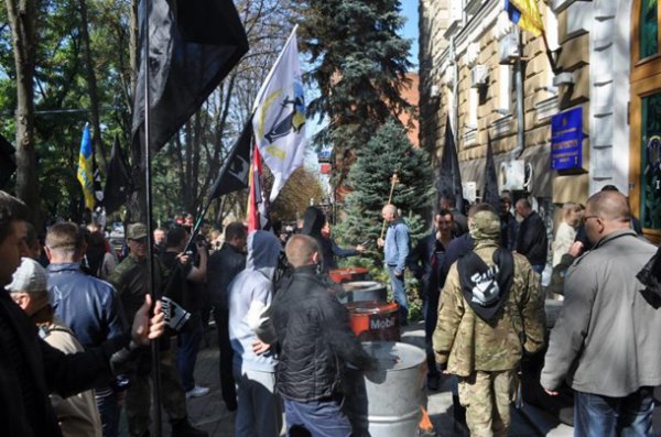 Европейские ценности и люстрация продолжает шагать по стране Европейские ценности и люстрация продолжает шагать по стране