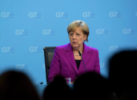 Меркель считает ситуацию на Украине противостоянием с Россией