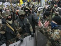 Надоевших всем бездельников и горлопанов загонят в «истребительный» батальон «Майдан» и отправят на фронт