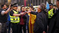 Сторонники и противники независимости Шотландии пошли врукопашную