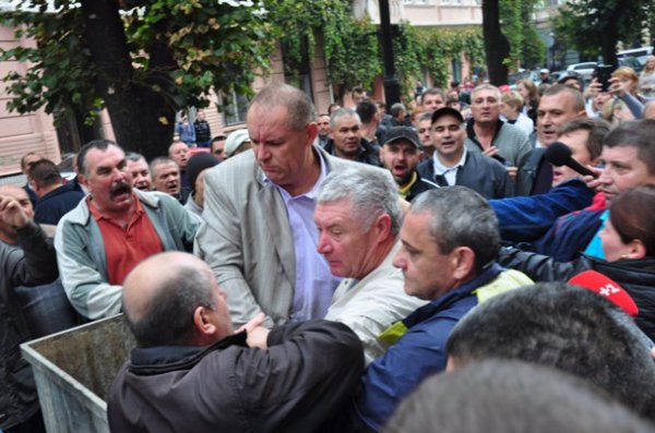 Новости мусорной люстрации. Ирпень. Черновцы