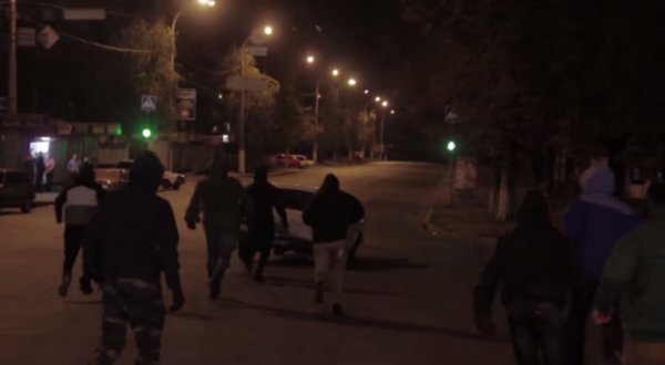 Харьковские ультрас во время ночного сноса памятников Ленину обстреляли автомобиль