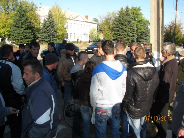 Каратель батальона "Донбасс" приехал погостить в родной город в ДНР Каратель батальона "Донбасс" приехал погостить в родной город в ДНР