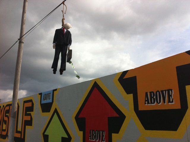 Заместитель Коломойского предупредил о повешениях Заместитель Коломойского предупредил о повешениях