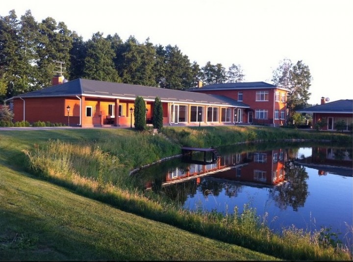 У нового замгенпрокурора Украины дача оказалась больше, чем «Межигорье» Виктора Януковича У нового замгенпрокурора Украины дача оказалась больше, чем «Межигорье» Виктора Януковича