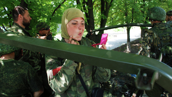 Женщины-воины пополняют ряды ополчения Донбасса Женщины-воины пополняют ряды ополчения Донбасса