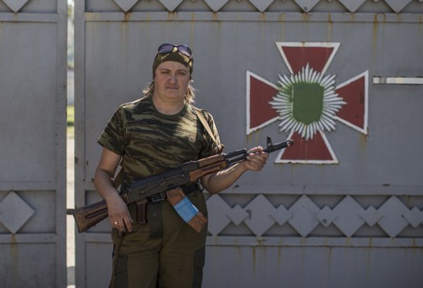 Женщины-воины пополняют ряды ополчения Донбасса Женщины-воины пополняют ряды ополчения Донбасса