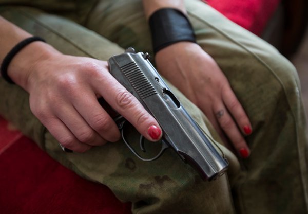 Женщины-воины пополняют ряды ополчения Донбасса Женщины-воины пополняют ряды ополчения Донбасса