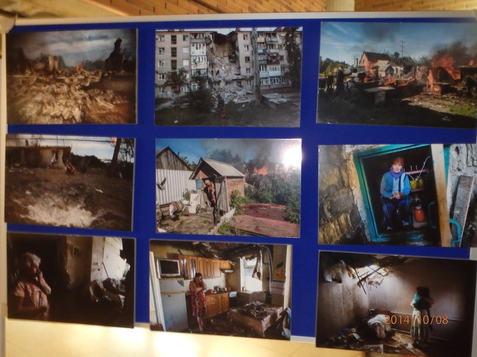 Украинские нацисты пытались в Мадриде сорвать выставку о геноциде на Востоке Украины, за что были с позором изгнаны Украинские нацисты пытались в Мадриде сорвать выставку о геноциде на Востоке Украины, за что были с позором изгнаны