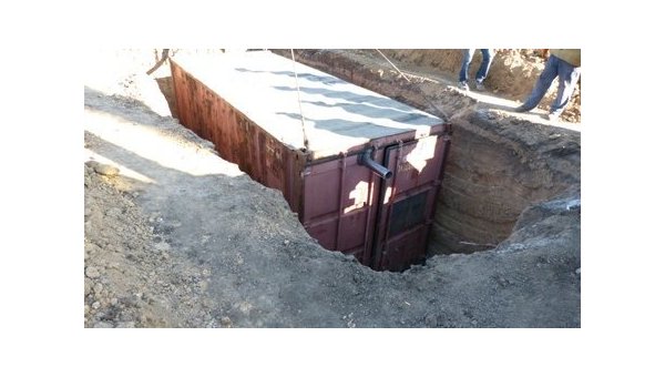 Украинских карателей закопают на зиму в железных землянках Украинских карателей закопают на зиму в железных землянках