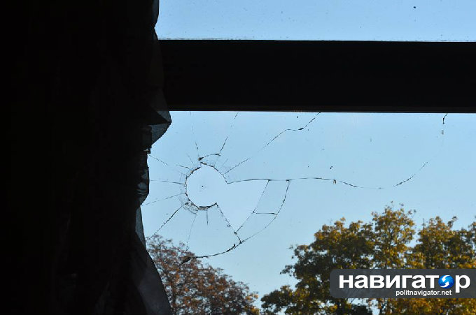 В Киеве Верховную Раду националисты забрасывают «коктейлями Молотова» В Киеве Верховную Раду националисты забрасывают «коктейлями Молотова»