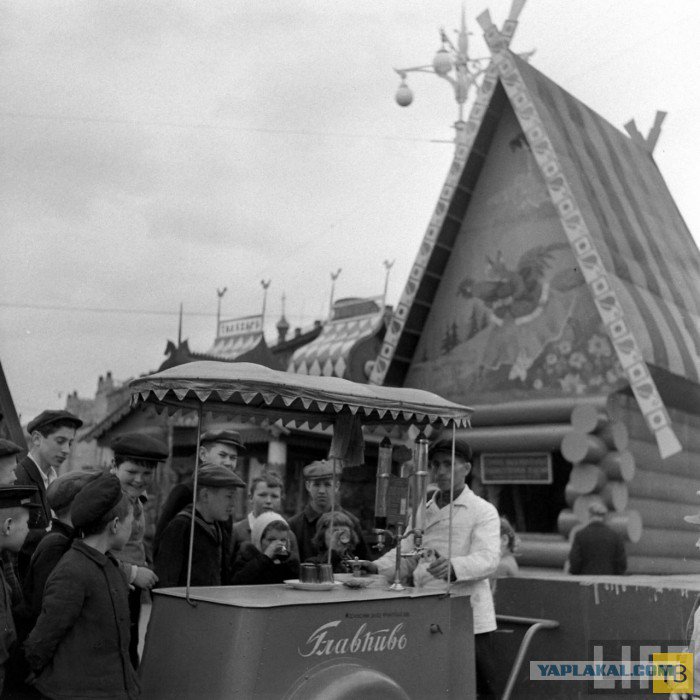 Москва 1947 года глазами американского журналиста Москва 1947 года глазами американского журналиста