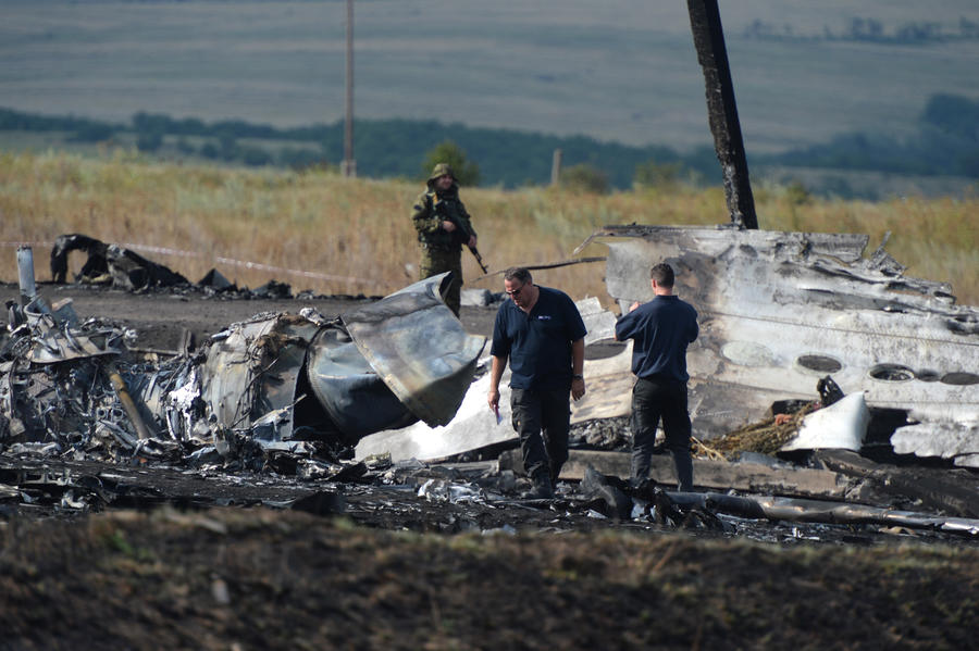 Эксперт: Расследование крушения Boeing затягивается, поскольку не удалось обвинить ДНР или Россию Эксперт: Расследование крушения Boeing затягивается, поскольку не удалось обвинить ДНР или Россию