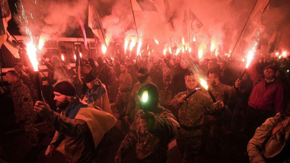 Bild: Пугающий марш неонацистов на Украине Bild: Пугающий марш неонацистов на Украине